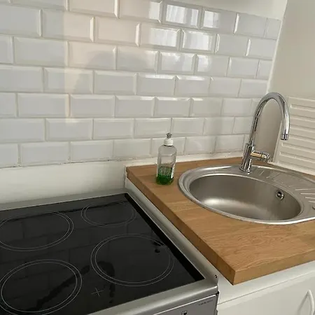 2 Pieces 19 Apartment
